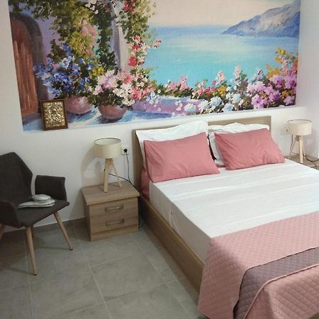 Ferienwohnung Landscape Luxury Flat Psyrri Square Athen Exterior foto